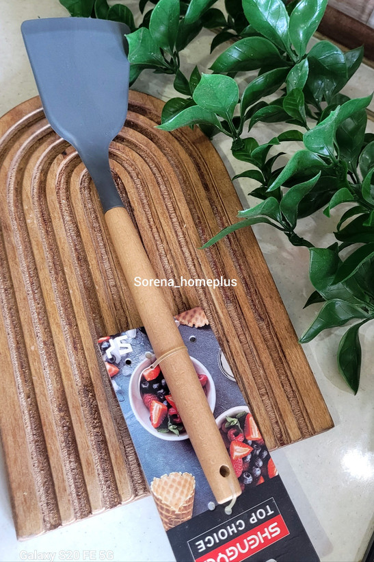 کفگیر سیلیکونی دسته بامبو شنگیا ۳۰ سانتی متر