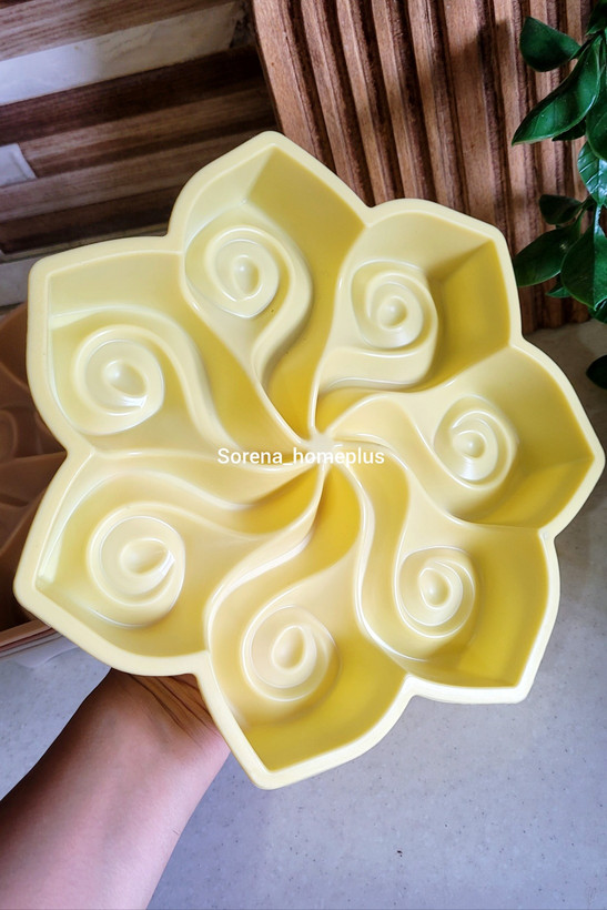 قالب سیلیکونی ۲۵سانتی متر طرح گل مناسب کیک و ژله